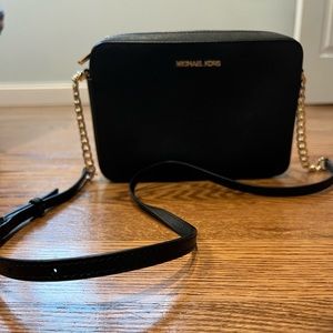 Michael Kors Jet Set Crossbody